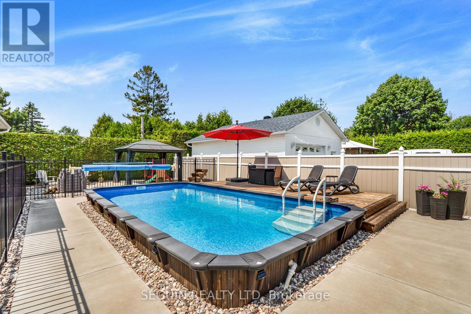 114 Stanley Avenue, Champlain, Ontario  K0B 1R0 - Photo 8 - X12466412