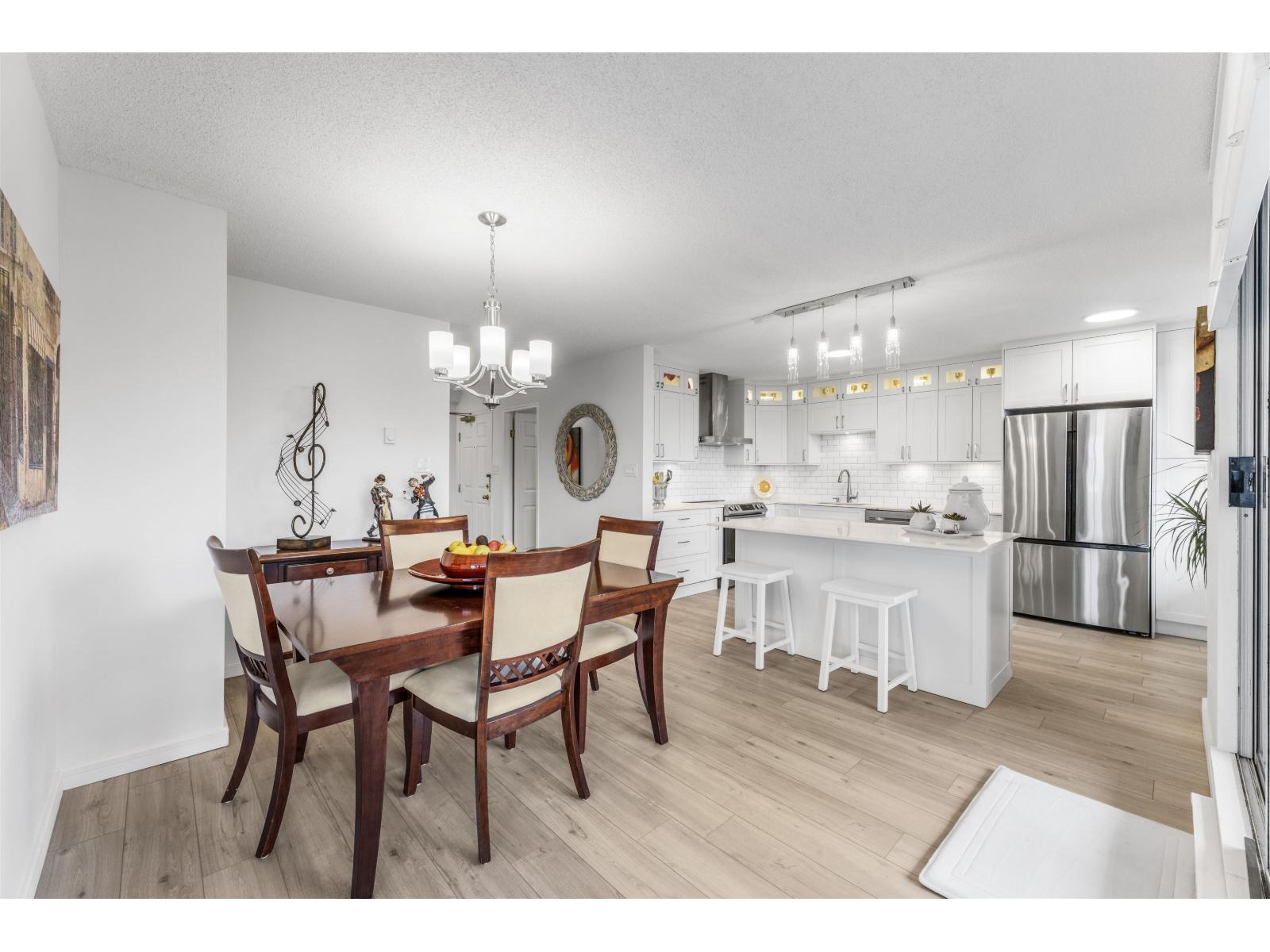 801 11910 80 Avenue, Delta, British Columbia  V4C 8E3 - Photo 2 - R3054391