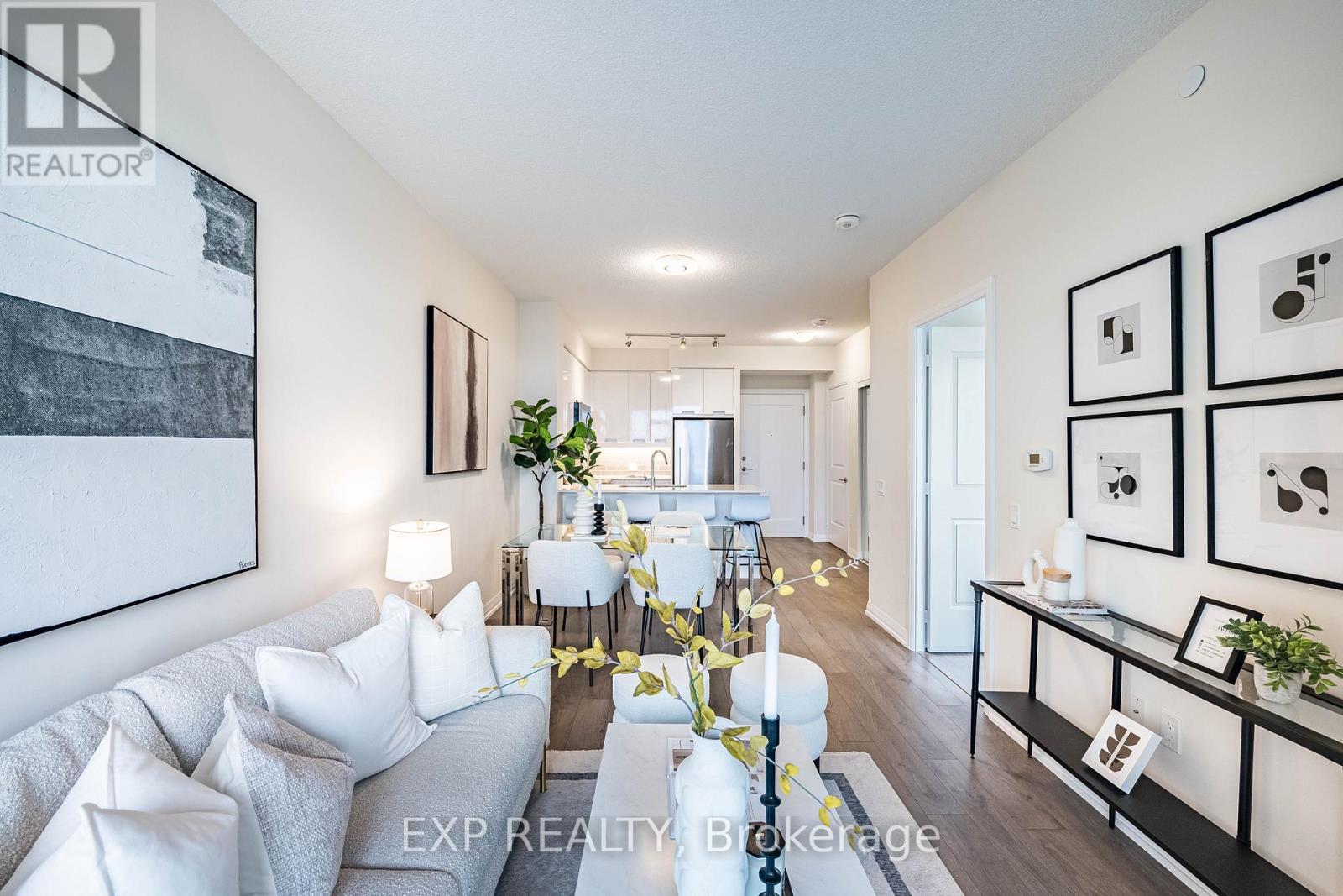 605 - 65 Watergarden Drive, Mississauga, Ontario  L5R 0G8 - Photo 17 - W12466110