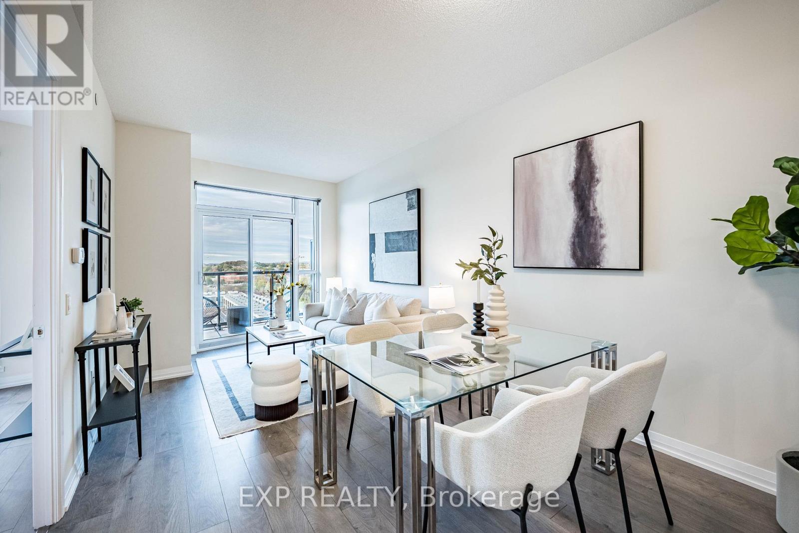 605 - 65 Watergarden Drive, Mississauga, Ontario  L5R 0G8 - Photo 3 - W12466110