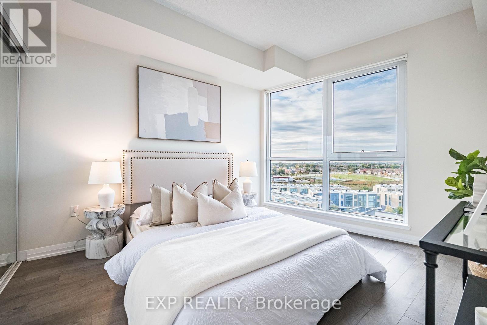 605 - 65 Watergarden Drive, Mississauga, Ontario  L5R 0G8 - Photo 25 - W12466110