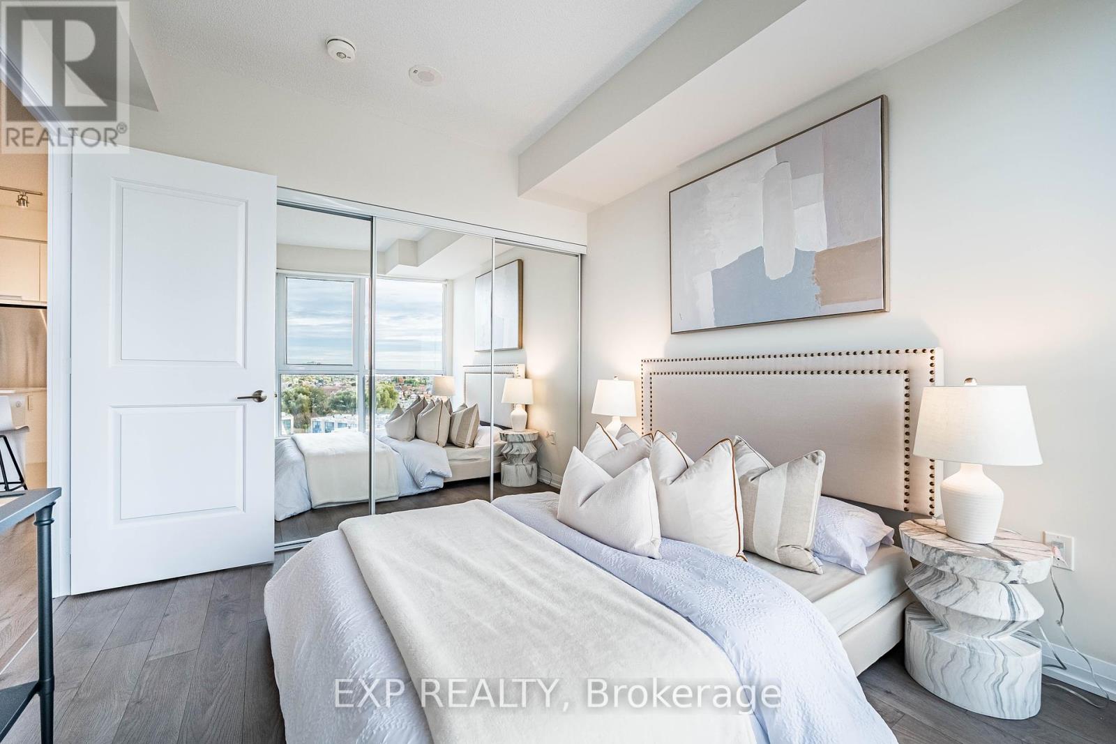 605 - 65 Watergarden Drive, Mississauga, Ontario  L5R 0G8 - Photo 26 - W12466110