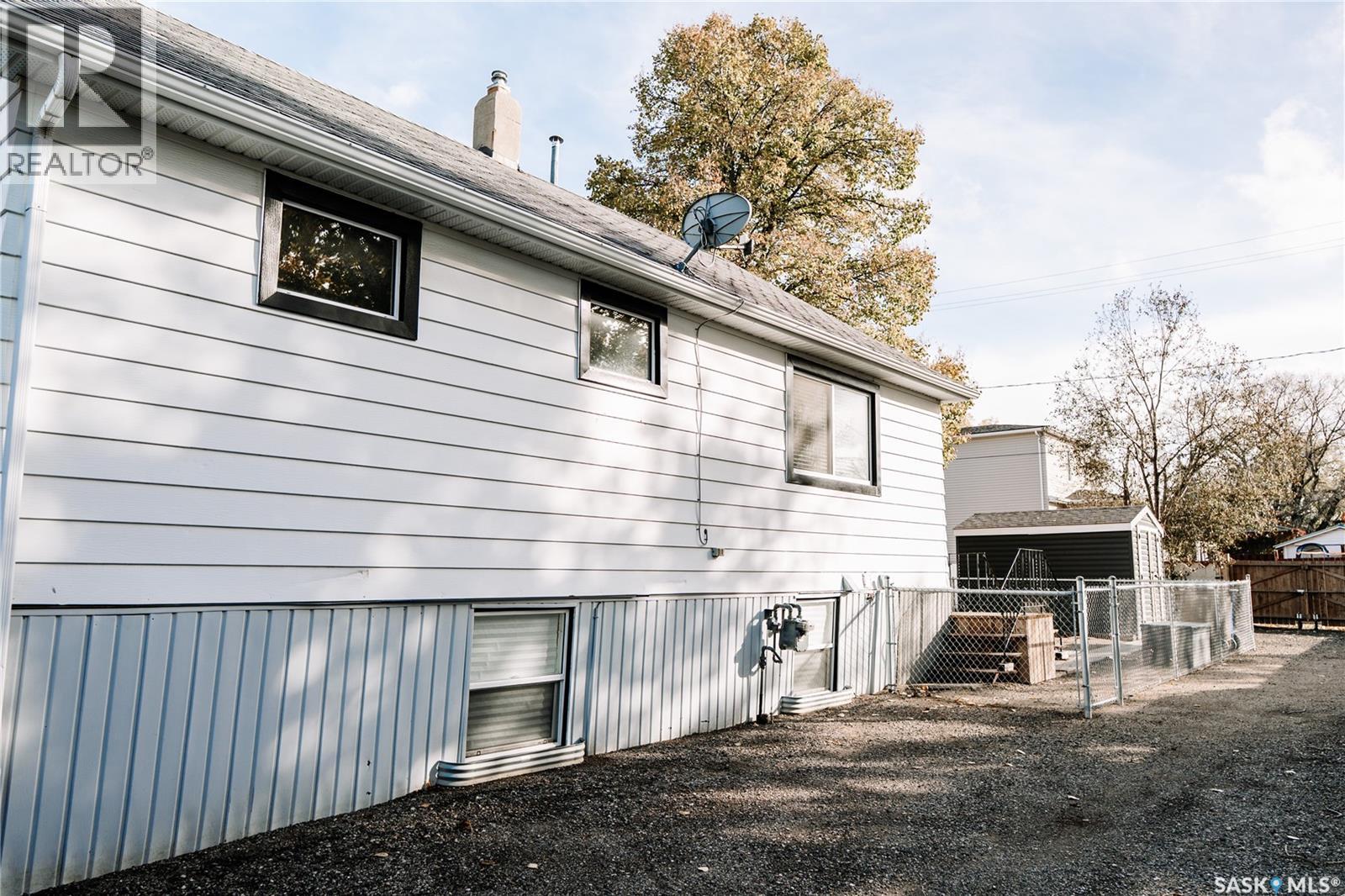 111 College Avenue, Regina, Saskatchewan  S4N 0W4 - Photo 26 - SK021008