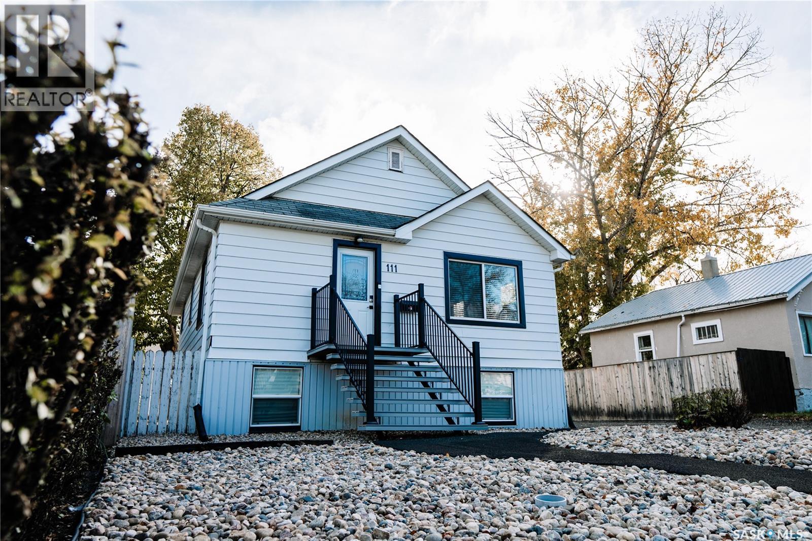 111 College Avenue, Regina, Saskatchewan  S4N 0W4 - Photo 3 - SK021008