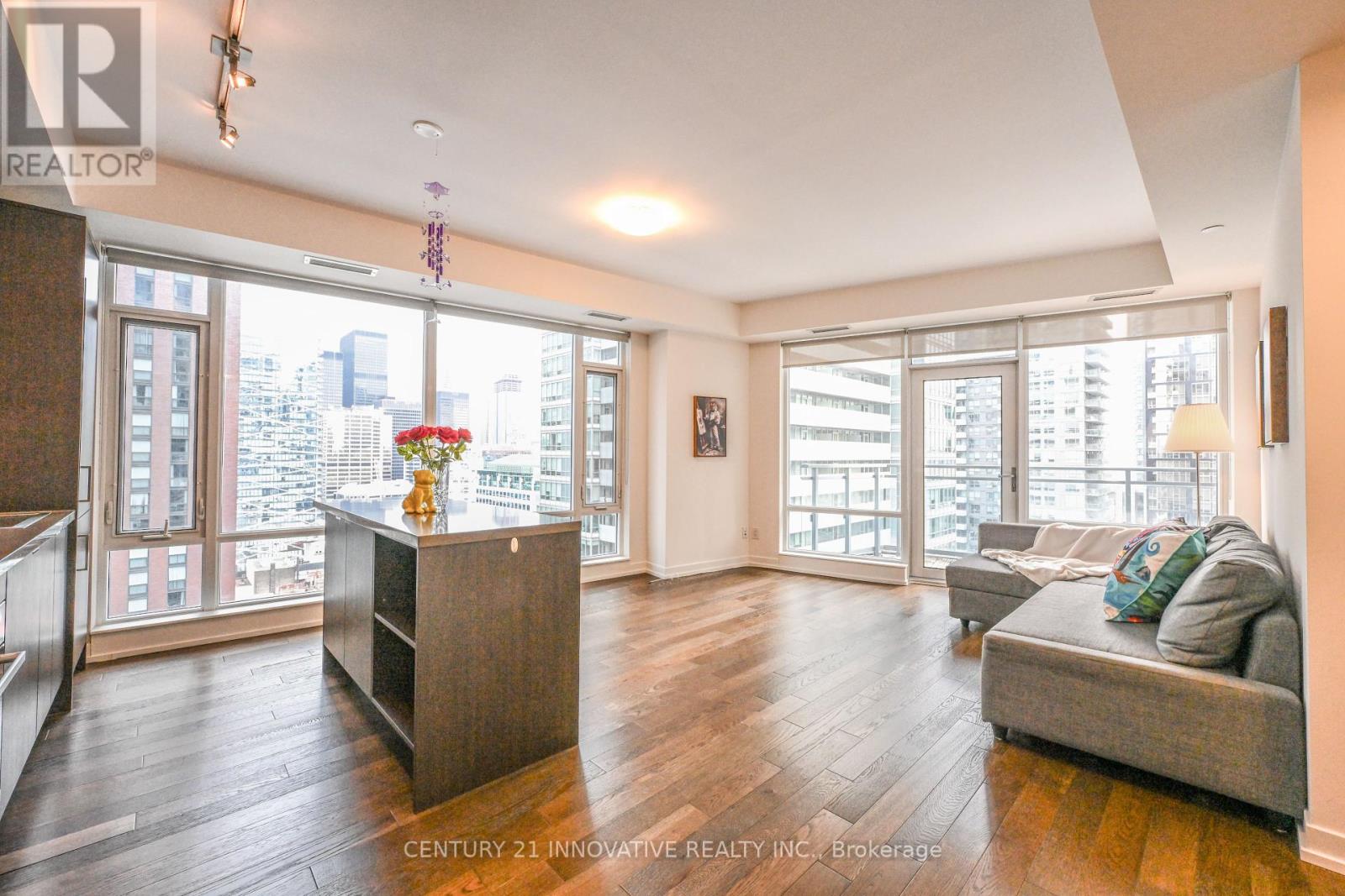 2109 - 21 Widmer Street, Toronto, Ontario  M5V 2E8 - Photo 4 - C12466333