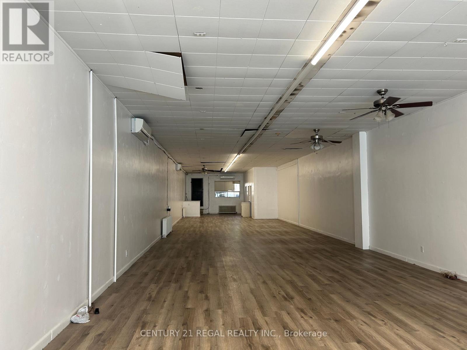 1702 Queen Street W, Toronto (South Parkdale), Ontario  M6R 1B3 - Photo 3 - W12463758