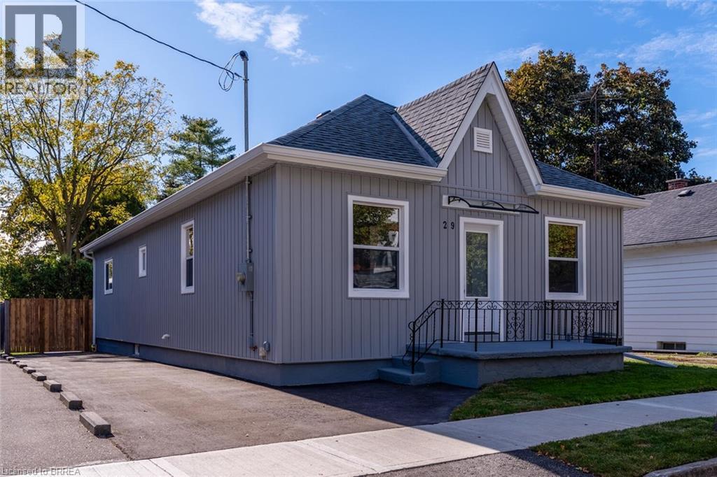 29 Wade Avenue, Brantford, Ontario  N3T 1W9 - Photo 2 - 40776496