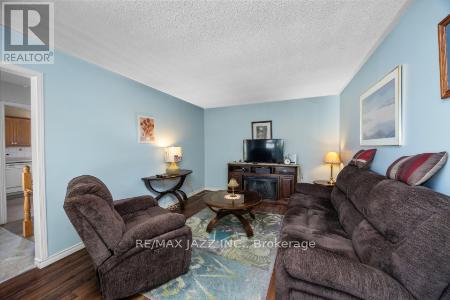389 Carnaby Court, Oshawa, Ontario  L1G 6W4 - Photo 13 - E12466548