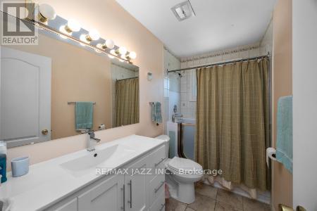 389 Carnaby Court, Oshawa, Ontario  L1G 6W4 - Photo 15 - E12466548