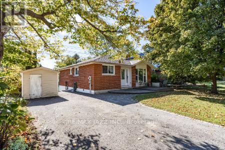 389 Carnaby Court, Oshawa, Ontario  L1G 6W4 - Photo 2 - E12466548
