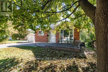 389 Carnaby Court, Oshawa, Ontario  L1G 6W4 - Photo 4 - E12466548