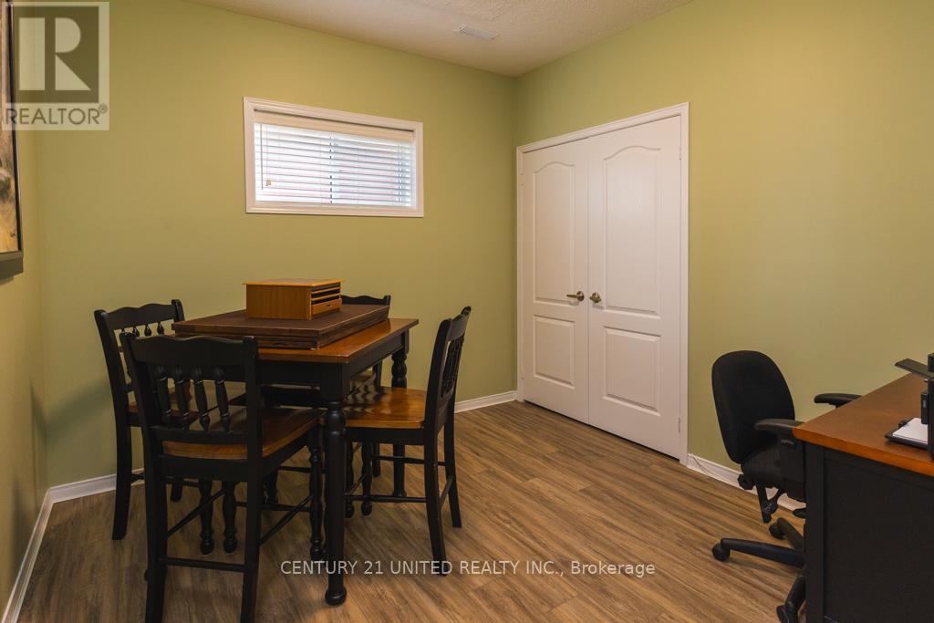 1019 Baker Street, Peterborough, Ontario  K9H 7P7 - Photo 16 - X12466522