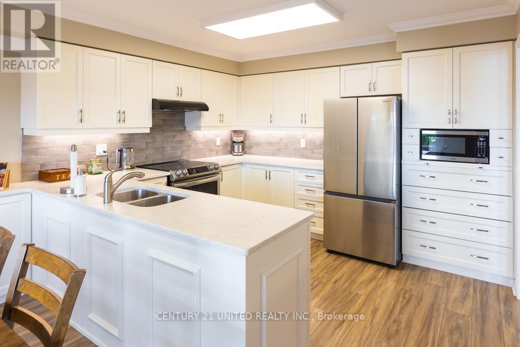 1019 Baker Street, Peterborough, Ontario  K9H 7P7 - Photo 8 - X12466522