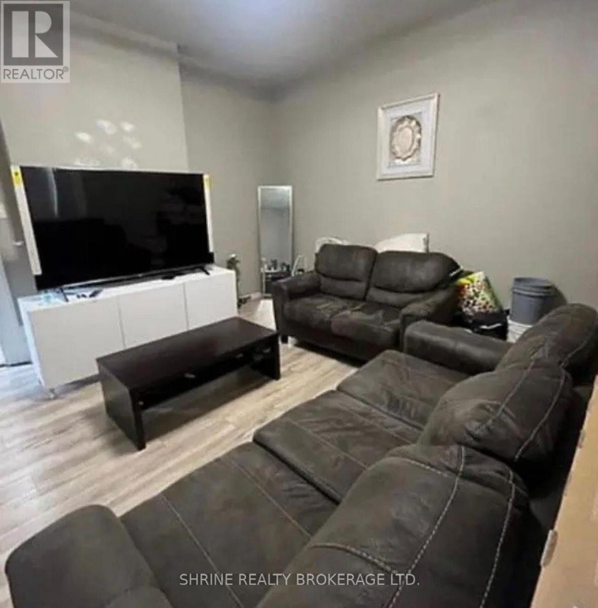 1 - 106 Kent Street W, London East, Ontario  N6A 1L1 - Photo 2 - X12466524