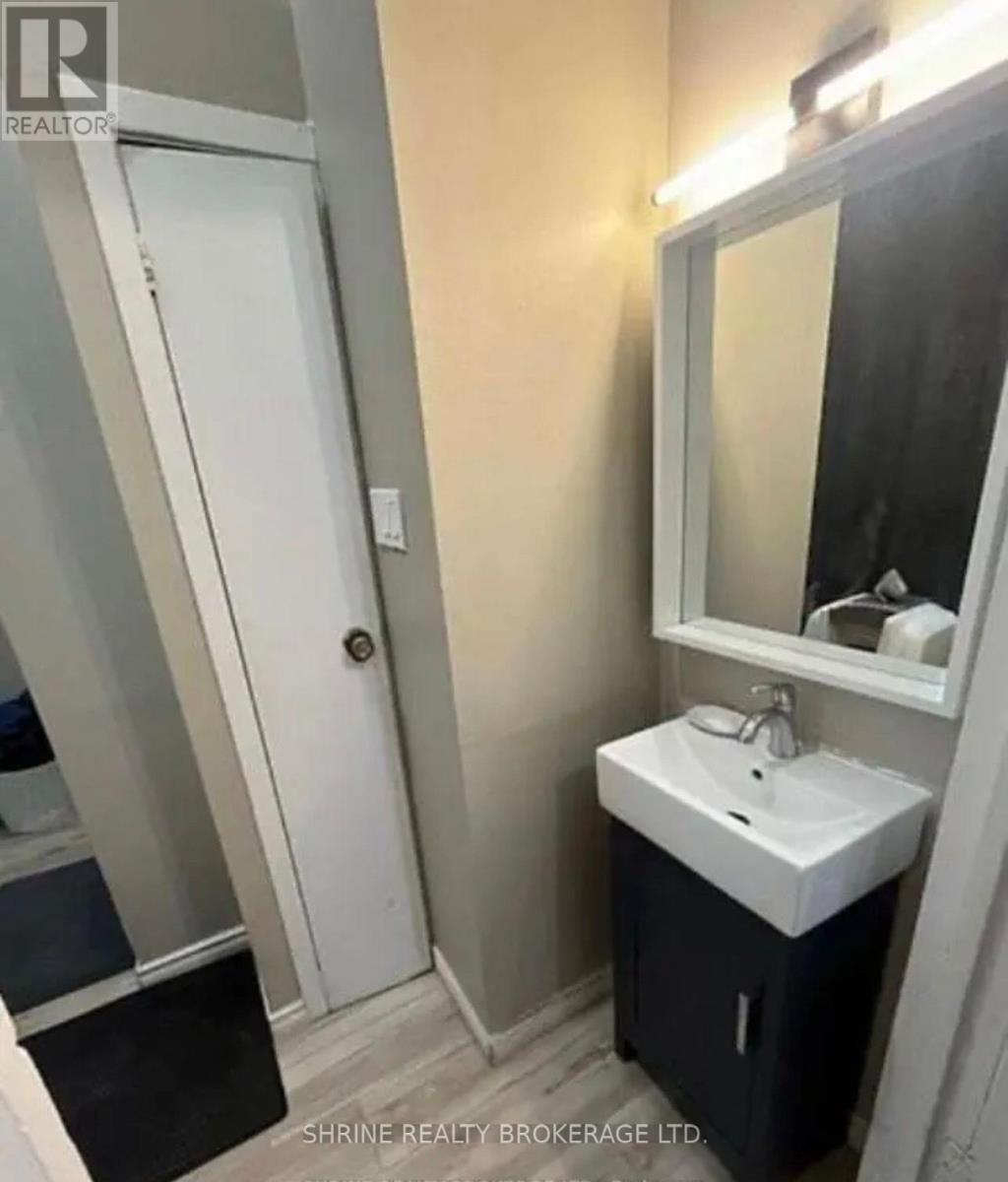 1 - 106 Kent Street W, London East, Ontario  N6A 1L1 - Photo 3 - X12466524