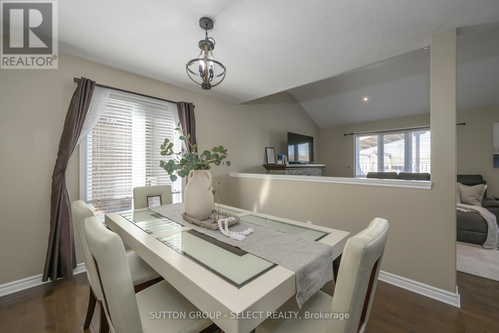 1849 Devos Drive, London North, Ontario  N5X 0G1 - Photo 12 - X12466559