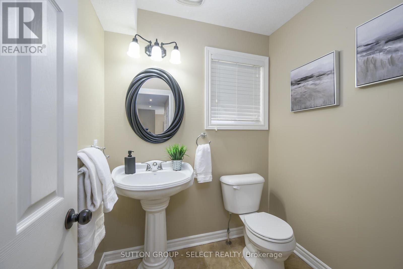 1849 Devos Drive, London North, Ontario  N5X 0G1 - Photo 14 - X12466559