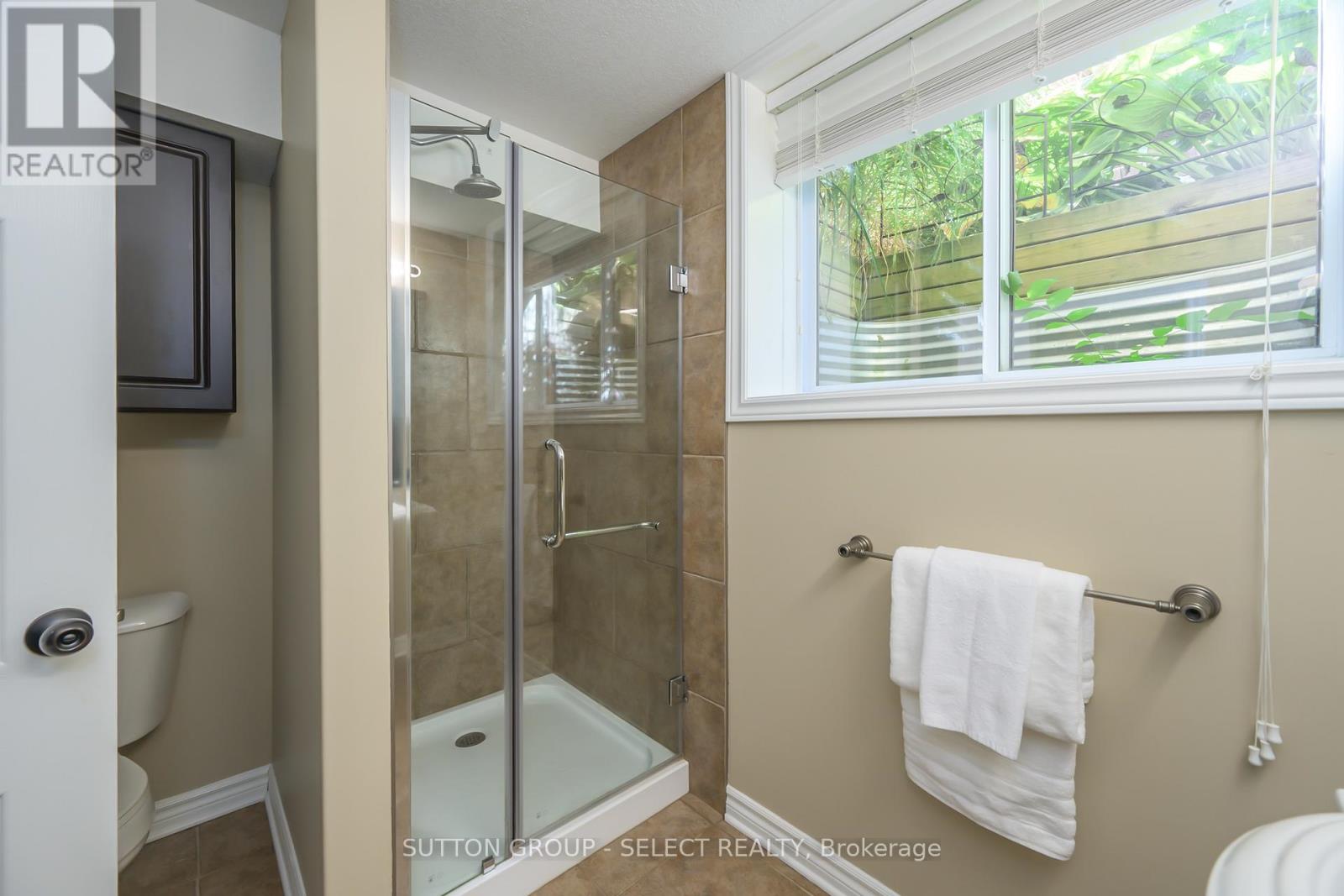 1849 Devos Drive, London North, Ontario  N5X 0G1 - Photo 30 - X12466559
