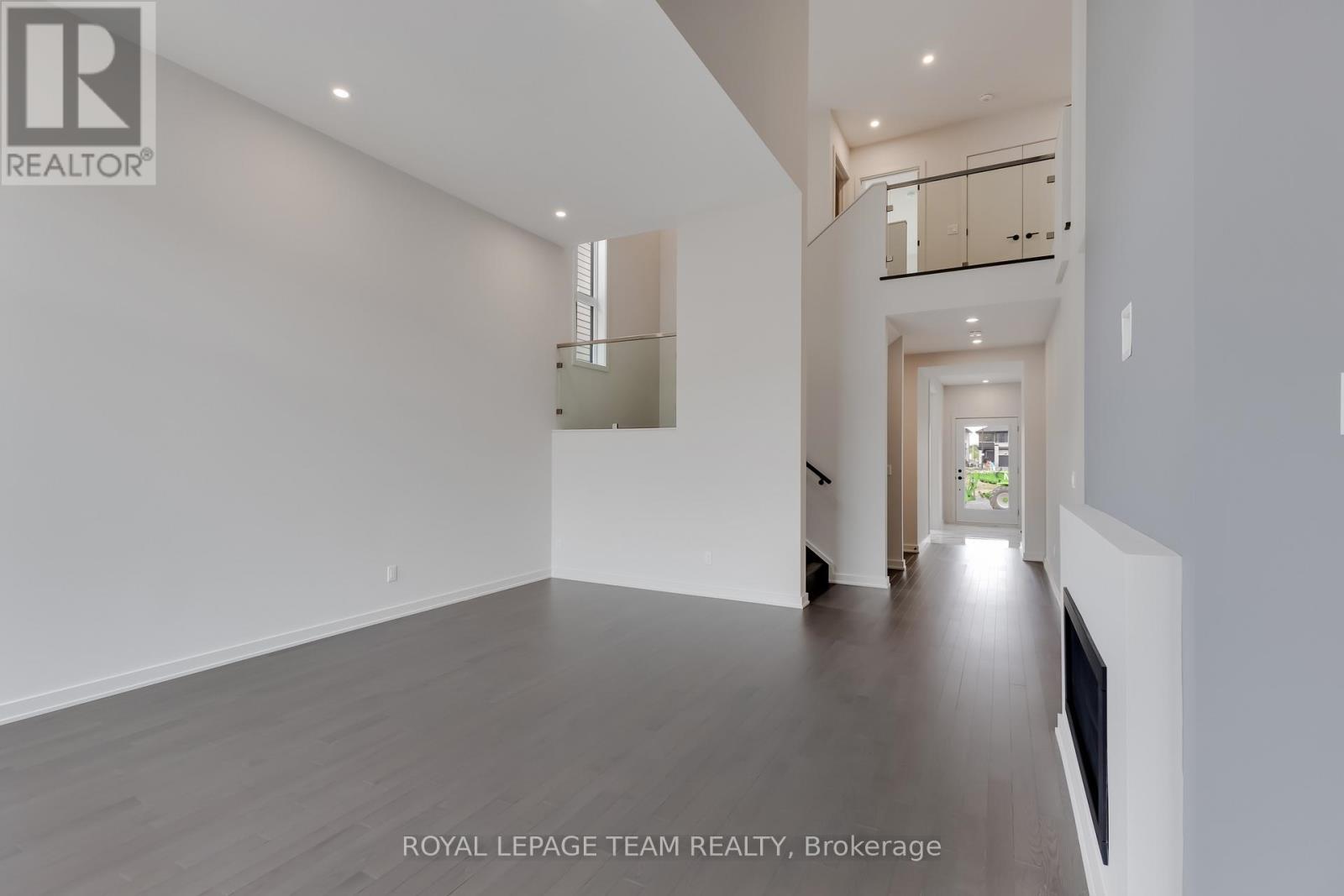405 Point Grey Terrace, Ottawa, Ontario  K2K 0M5 - Photo 10 - X12466509