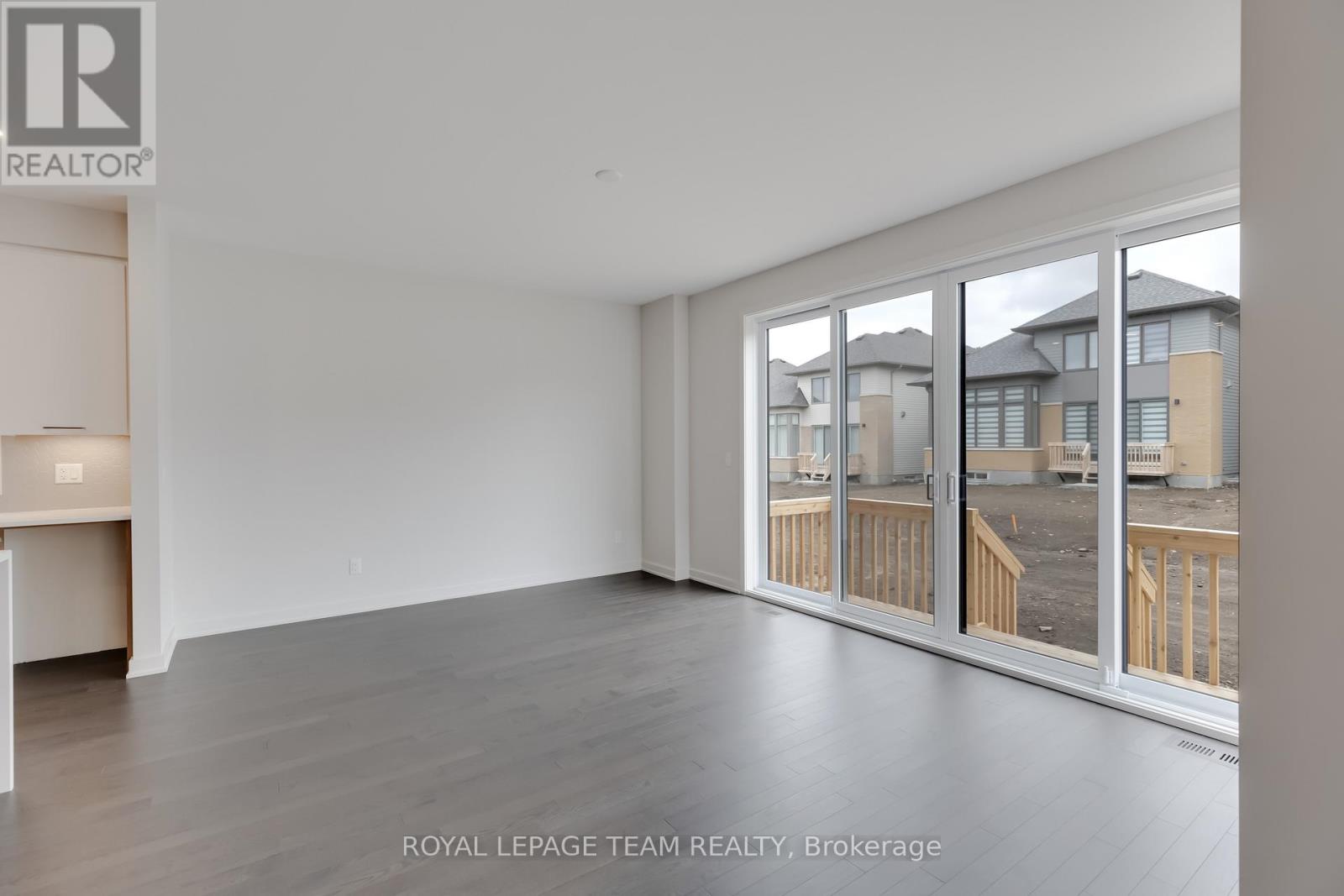 405 Point Grey Terrace, Ottawa, Ontario  K2K 0M5 - Photo 16 - X12466509