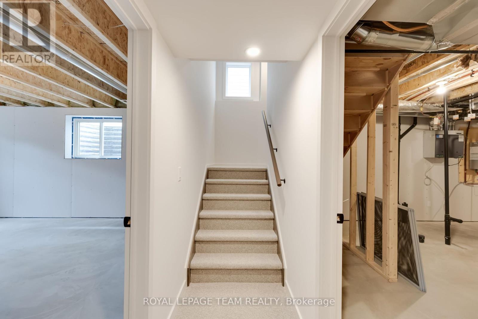405 Point Grey Terrace, Ottawa, Ontario  K2K 0M5 - Photo 44 - X12466509