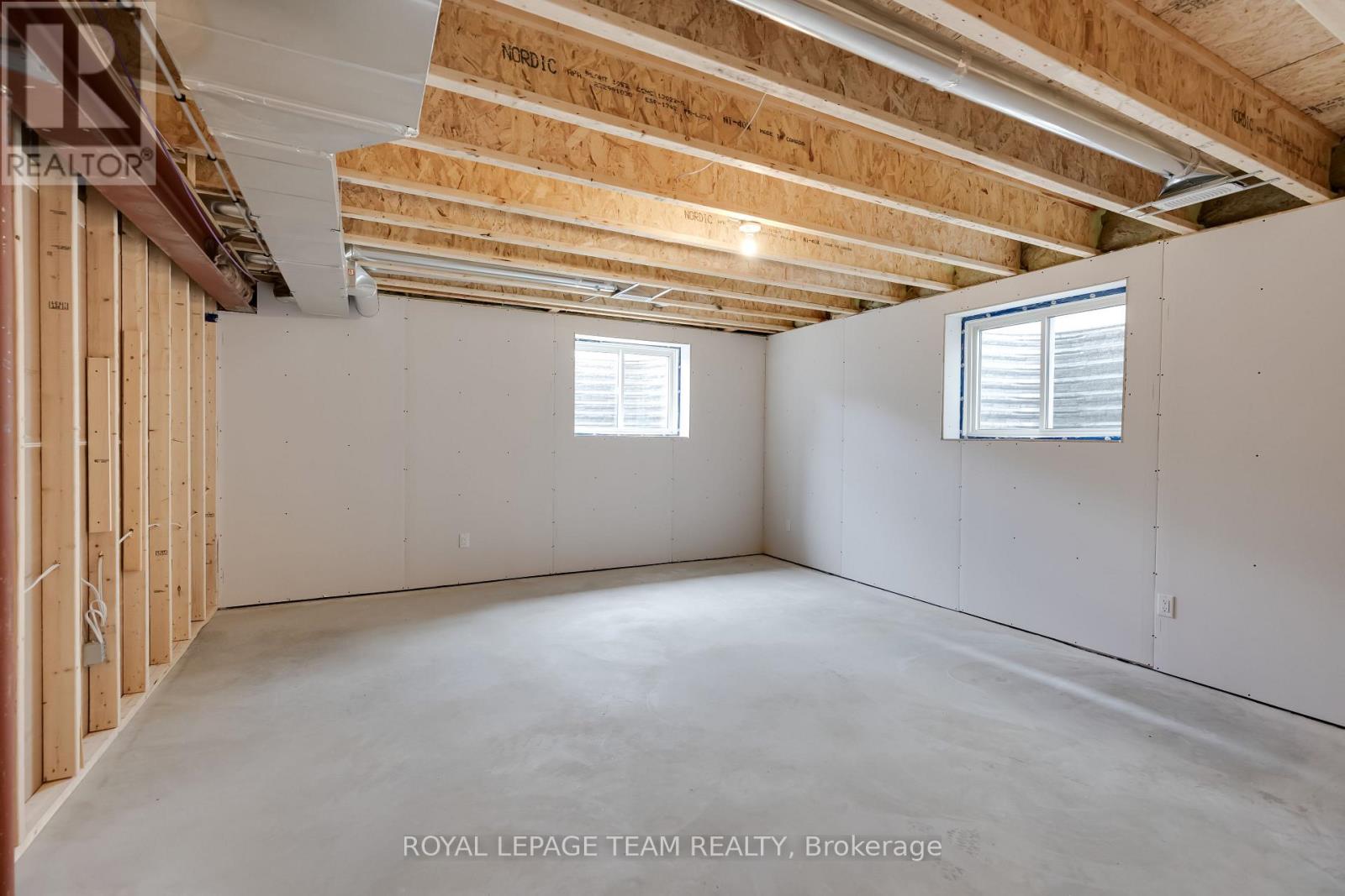 405 Point Grey Terrace, Ottawa, Ontario  K2K 0M5 - Photo 47 - X12466509