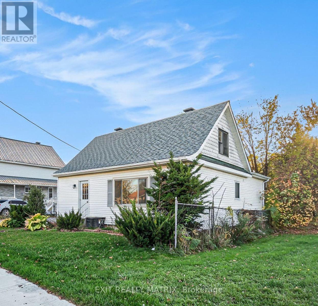 3498 SARSFIELD ROAD, ottawa, Ontario
