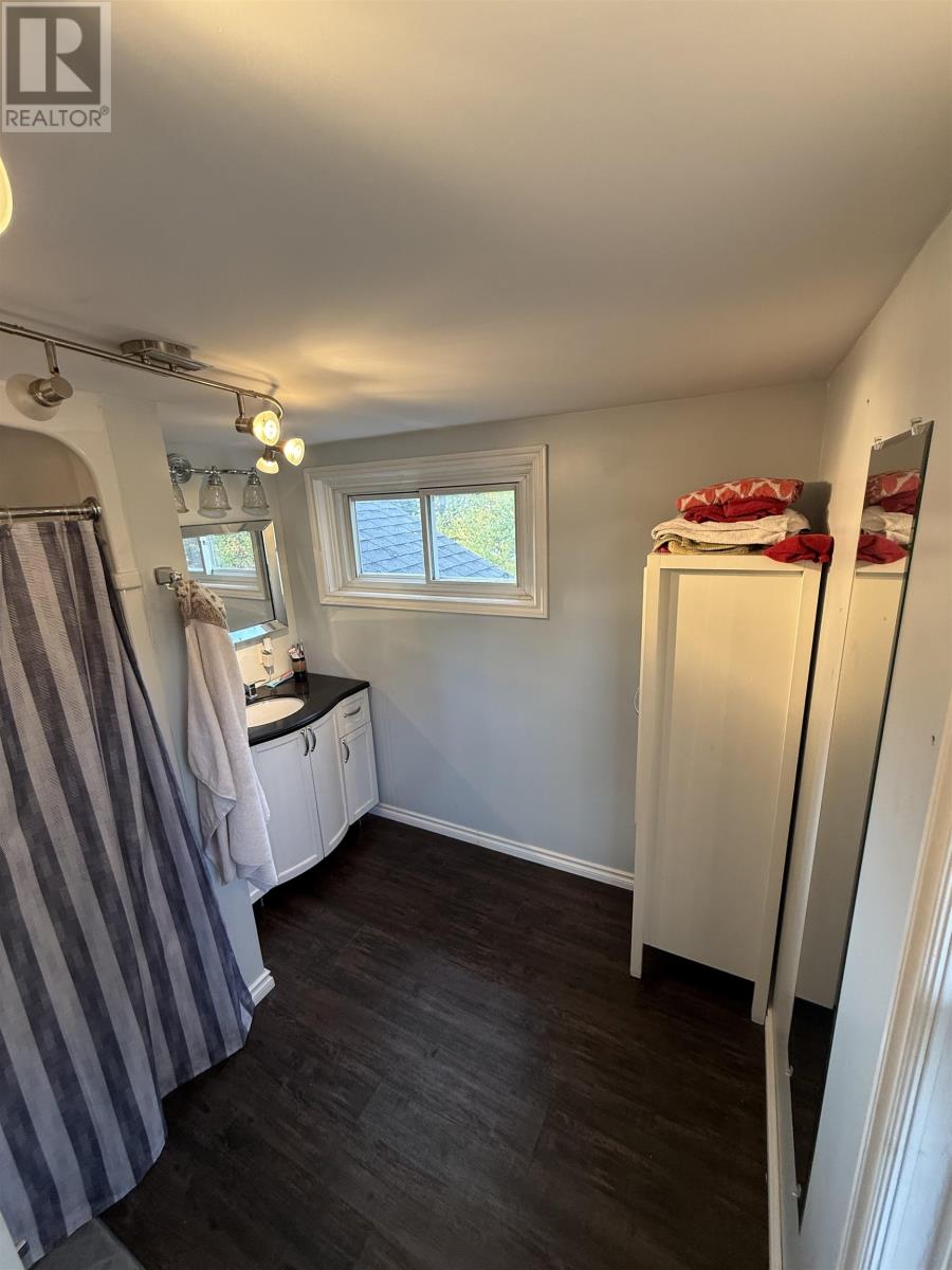 67 Goldshore Road, Red Lake, Ontario  P0V 2M0 - Photo 11 - TB253233