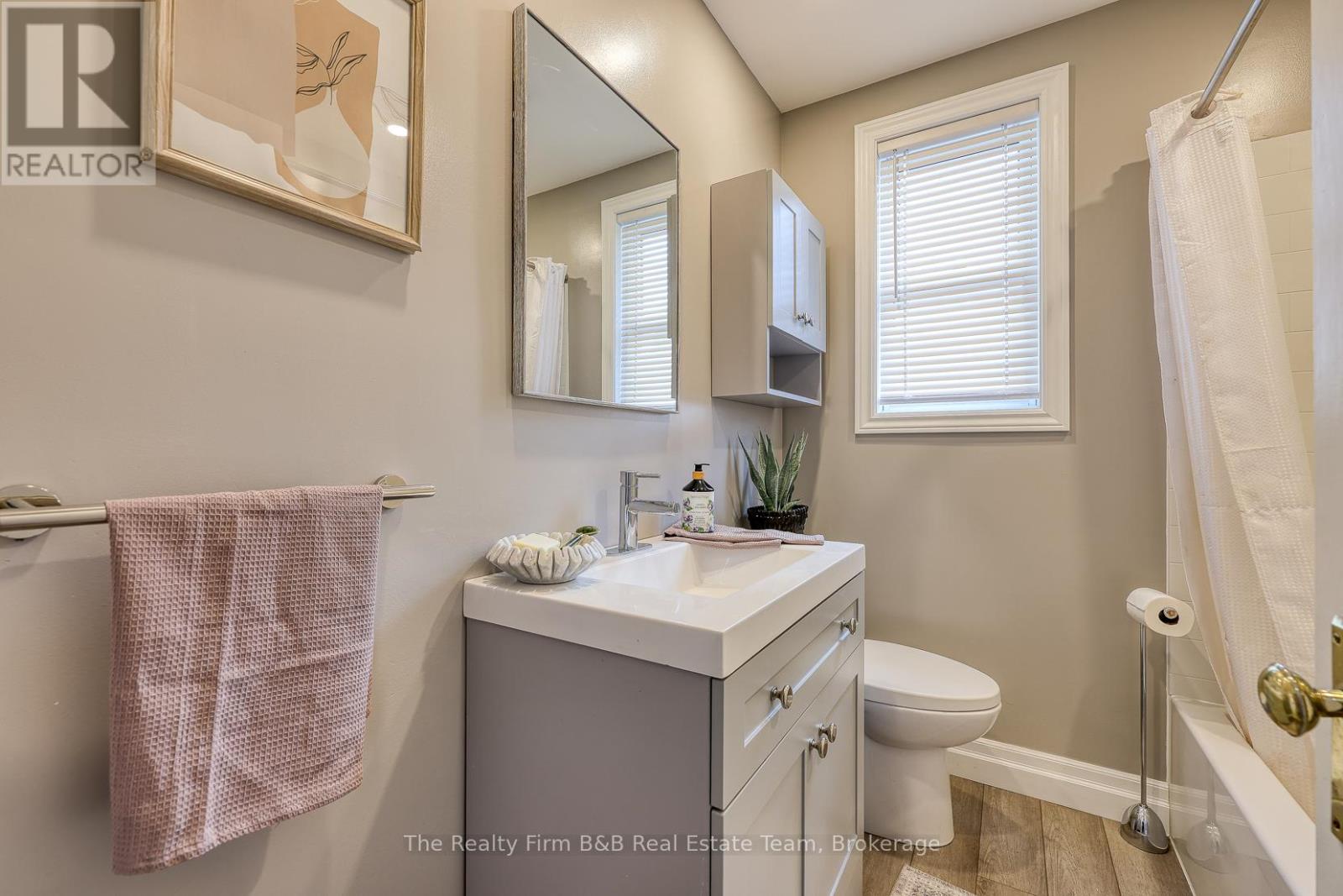 206 Sydenham Street, Woodstock, Ontario  N4S 7B9 - Photo 26 - X12466543