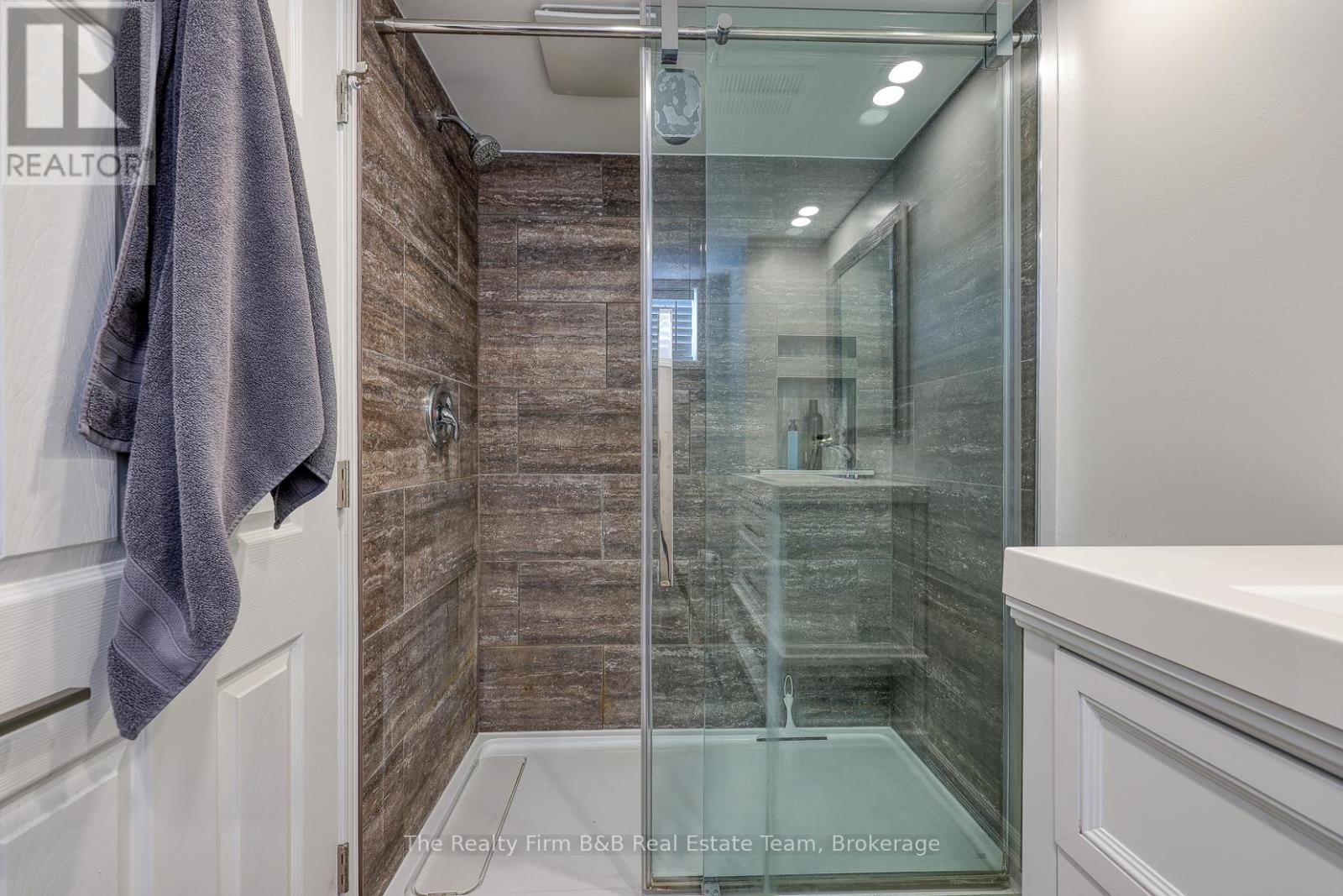 206 Sydenham Street, Woodstock, Ontario  N4S 7B9 - Photo 30 - X12466543