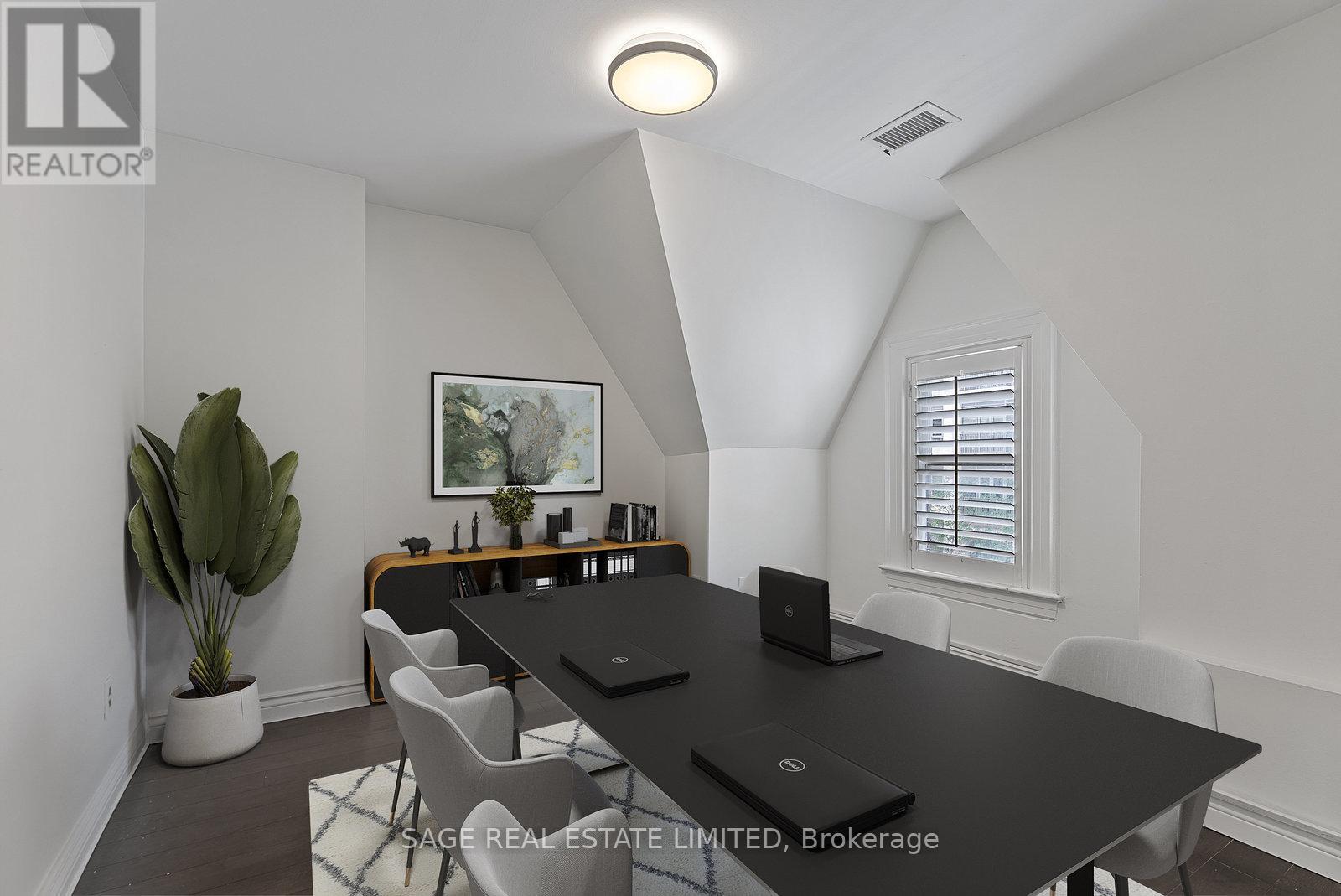 3rd Fl - 184 Davenport Road, Toronto, Ontario  M5R 1J2 - Photo 18 - C12466356
