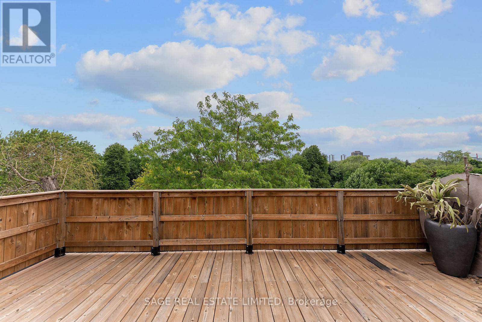3rd Fl - 184 Davenport Road, Toronto, Ontario  M5R 1J2 - Photo 19 - C12466356