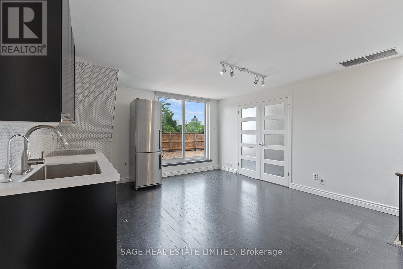 3rd Fl - 184 Davenport Road, Toronto, Ontario  M5R 1J2 - Photo 8 - C12466356