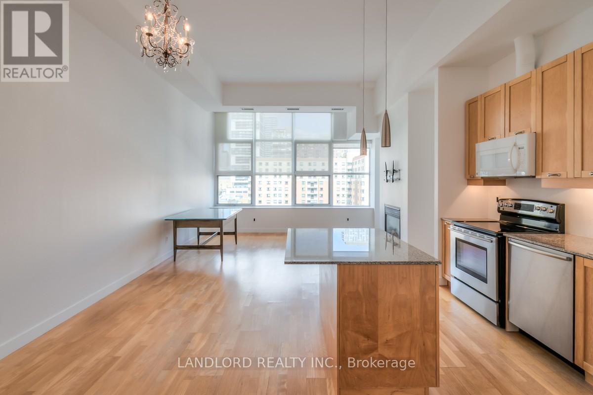 816 - 155 Dalhousie Street, Toronto, Ontario  M5B 2P7 - Photo 2 - C12466441