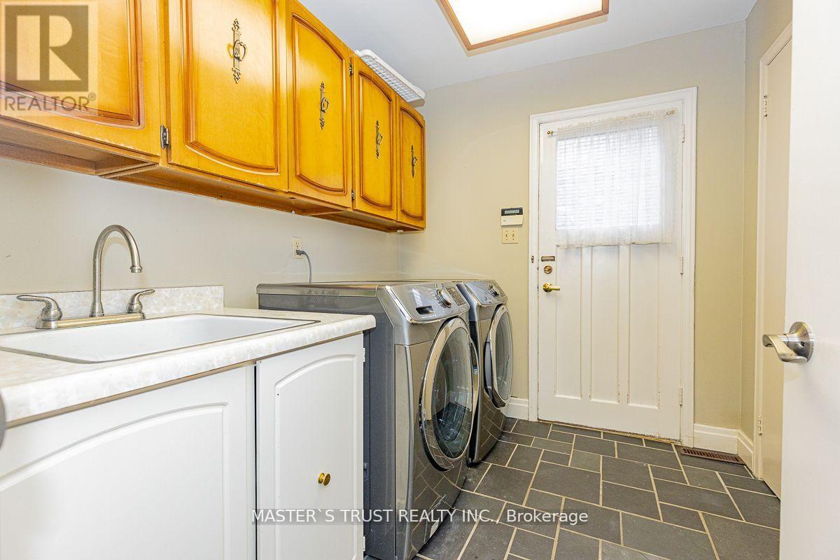 153 Banbury Road, Toronto, Ontario  M3B 2L7 - Photo 19 - C12466487