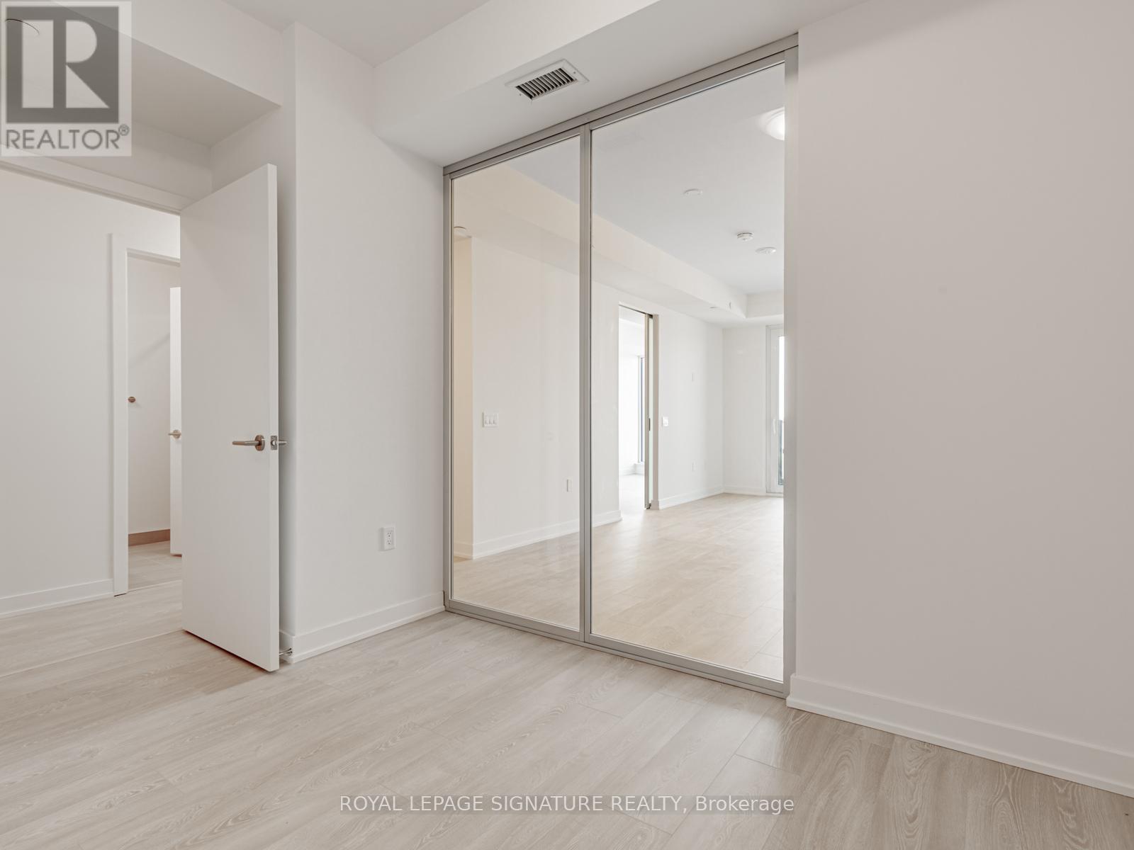 513 - 1 Kyle Lowry Road, Toronto, Ontario  M3C 0S6 - Photo 9 - C12466492