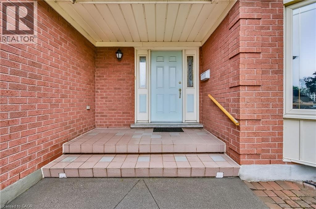 21 Riviera Ridge, Stoney Creek, Ontario  L8E 5E6 - Photo 4 - 40779779