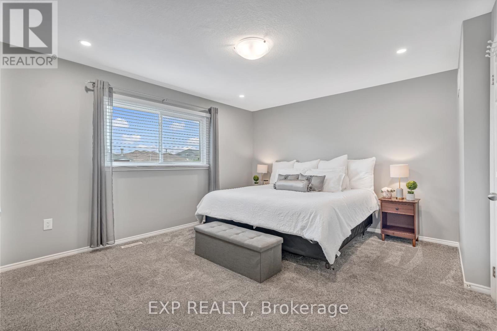 15 Smith Drive, Halton Hills, Ontario  L7G 5K7 - Photo 22 - W12217434