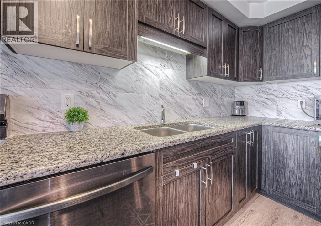 23 Valencia Avenue, Kitchener, Ontario  N2R 0R7 - Photo 13 - 40779445