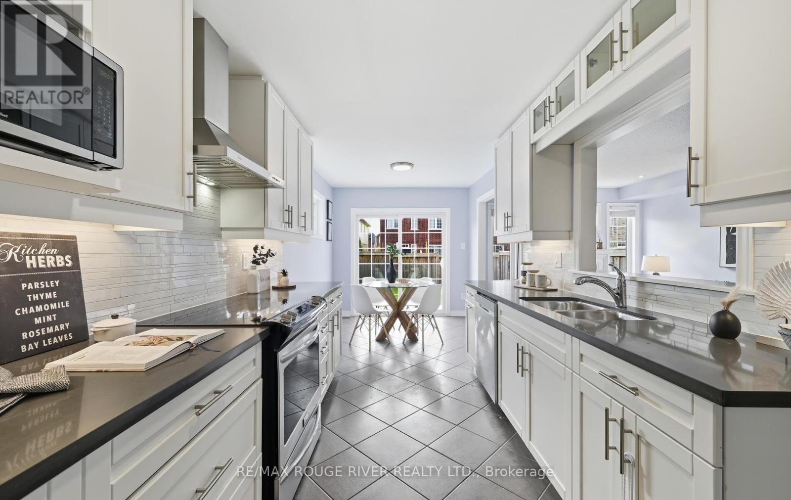 15 Denny Street, Ajax, Ontario  L1Z 0C6 - Photo 14 - E12466380