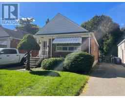 82 CEDARCREST BOULEVARD, Toronto, Ontario