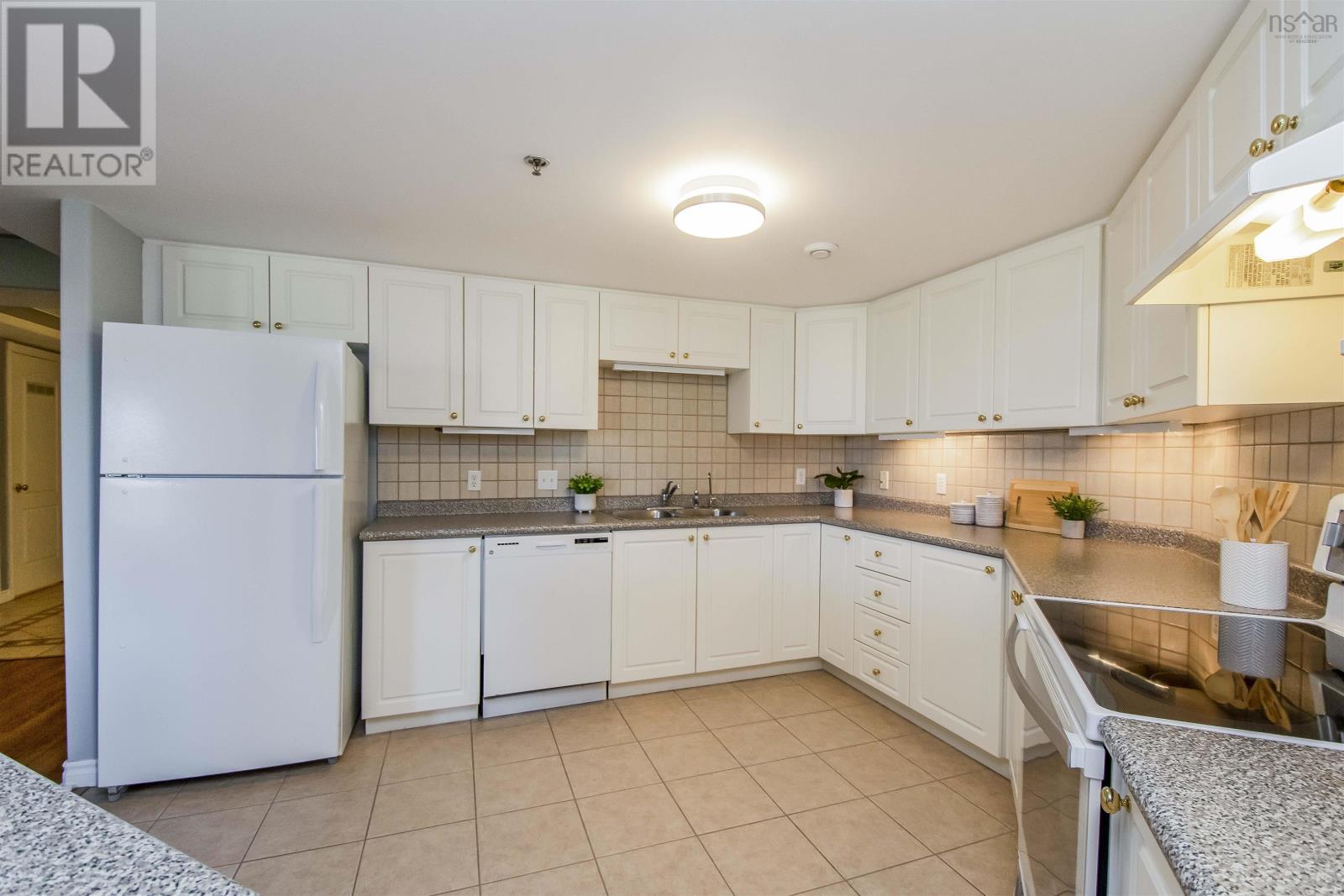 108 40 Regency Park Drive Drive, Halifax, Nova Scotia  B3S 1L4 - Photo 17 - 202525996