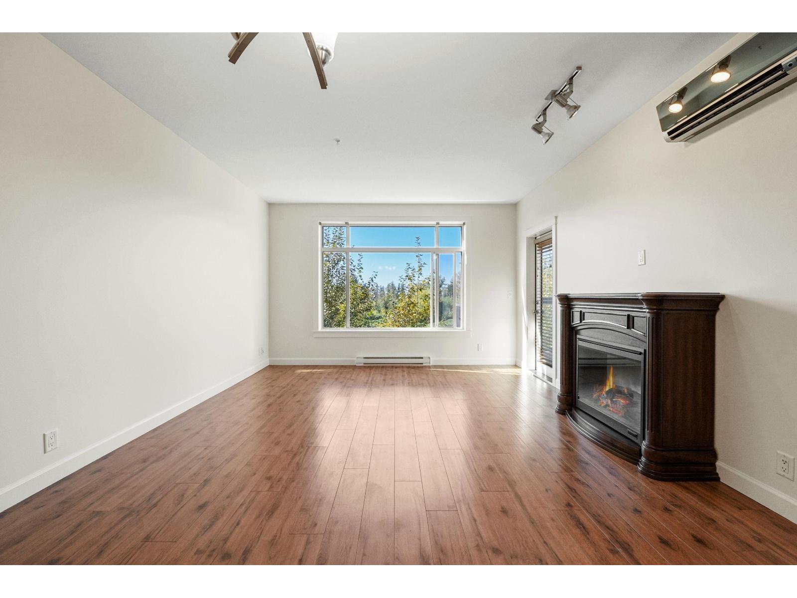 331 8067 207 Street, Langley, British Columbia  V2Y 0P1 - Photo 3 - R3058586