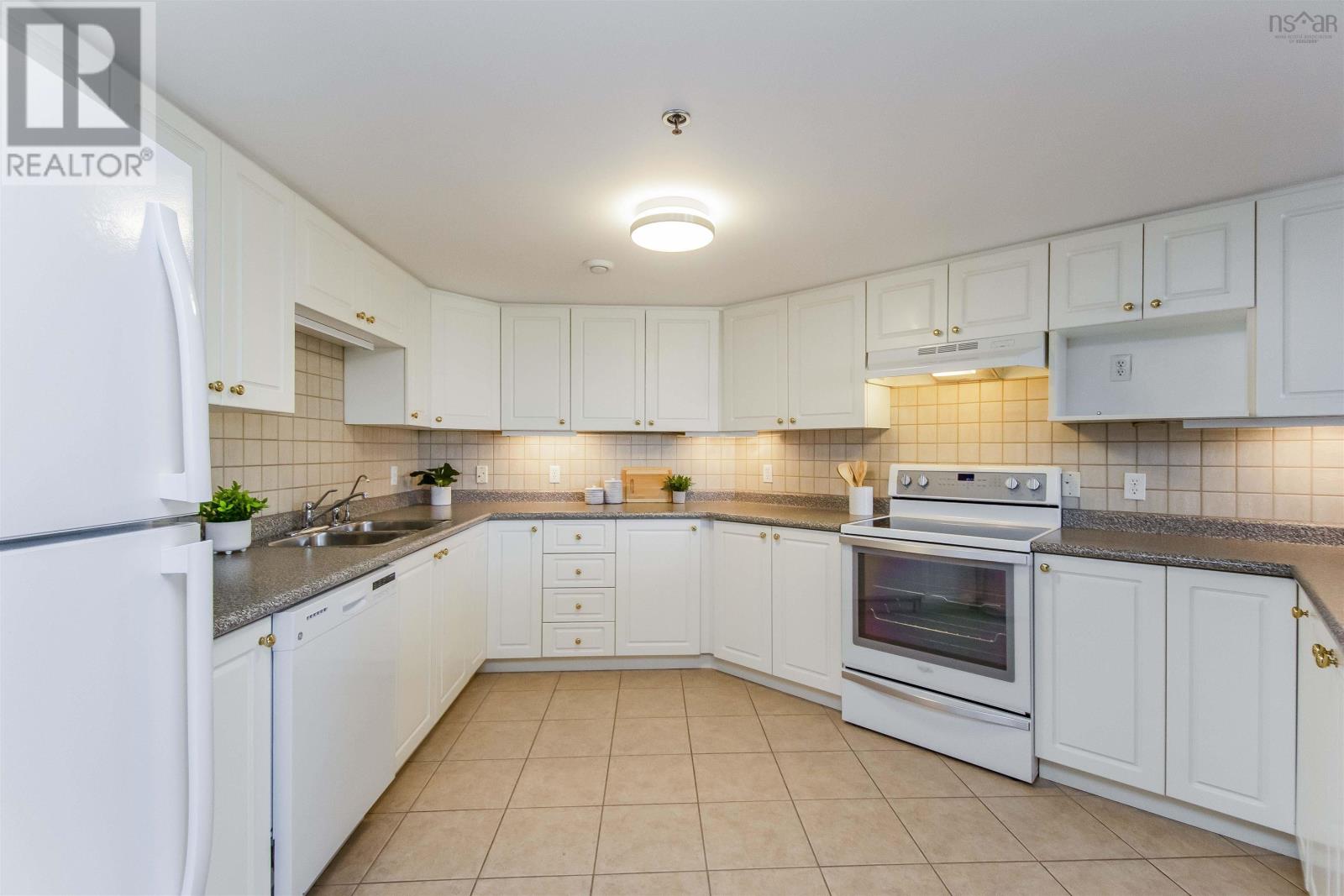 108 40 Regency Park Drive Drive, Halifax, Nova Scotia  B3S 1L4 - Photo 18 - 202525996