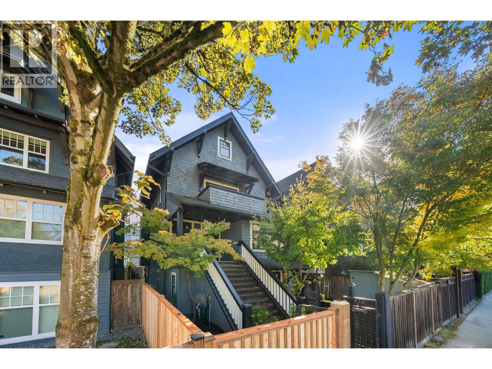 2216 MACDONALD STREET, vancouver, British Columbia