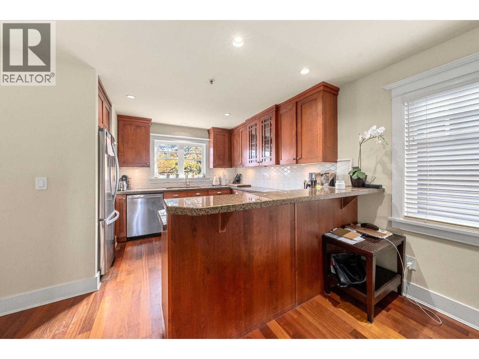 2216 Macdonald Street, Vancouver, British Columbia  V6K 3Y5 - Photo 13 - R3059193