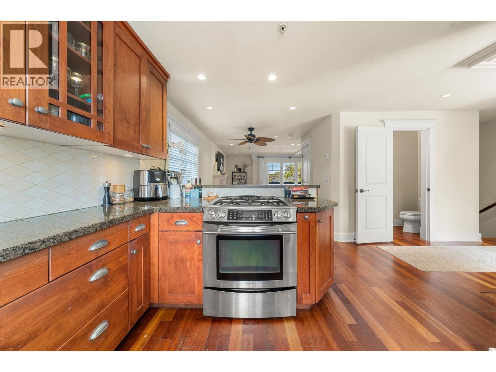 2216 Macdonald Street, Vancouver, British Columbia  V6K 3Y5 - Photo 19 - R3059193