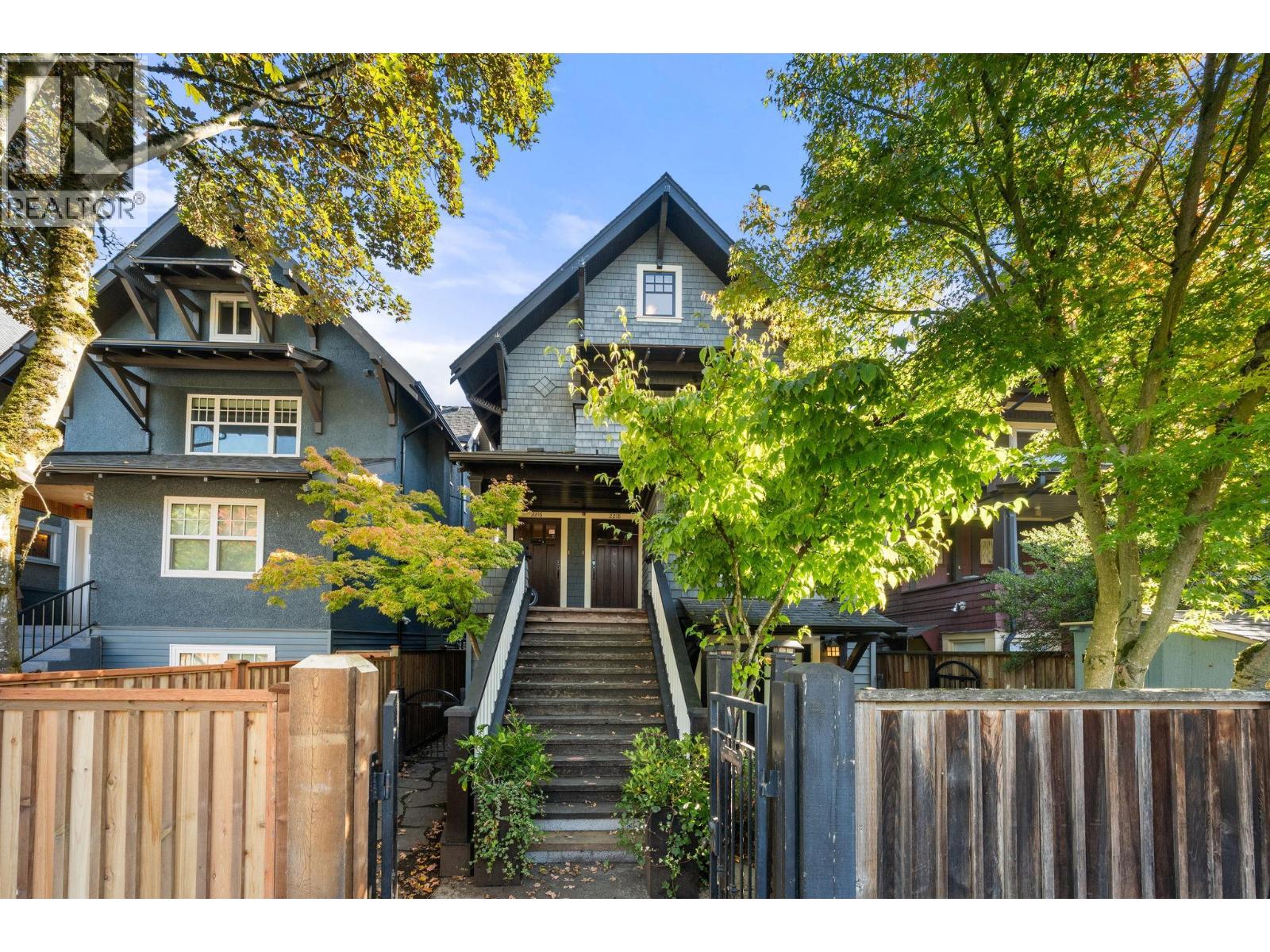 2216 Macdonald Street, Vancouver, British Columbia  V6K 3Y5 - Photo 2 - R3059193