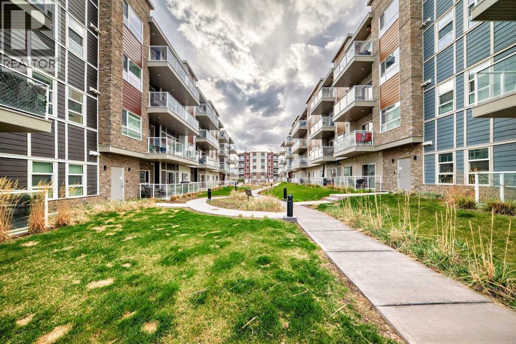 Property at 404, 100 Harvest Hills Place NE image 3