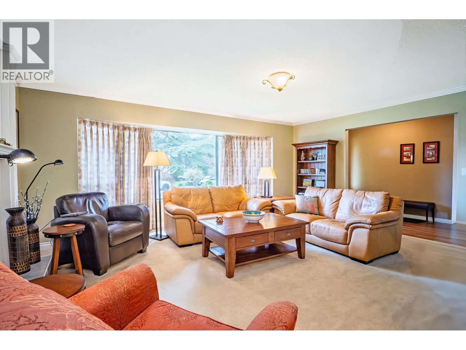 21056 Barker Avenue, Maple Ridge, British Columbia  V2X 8R6 - Photo 5 - R3059205